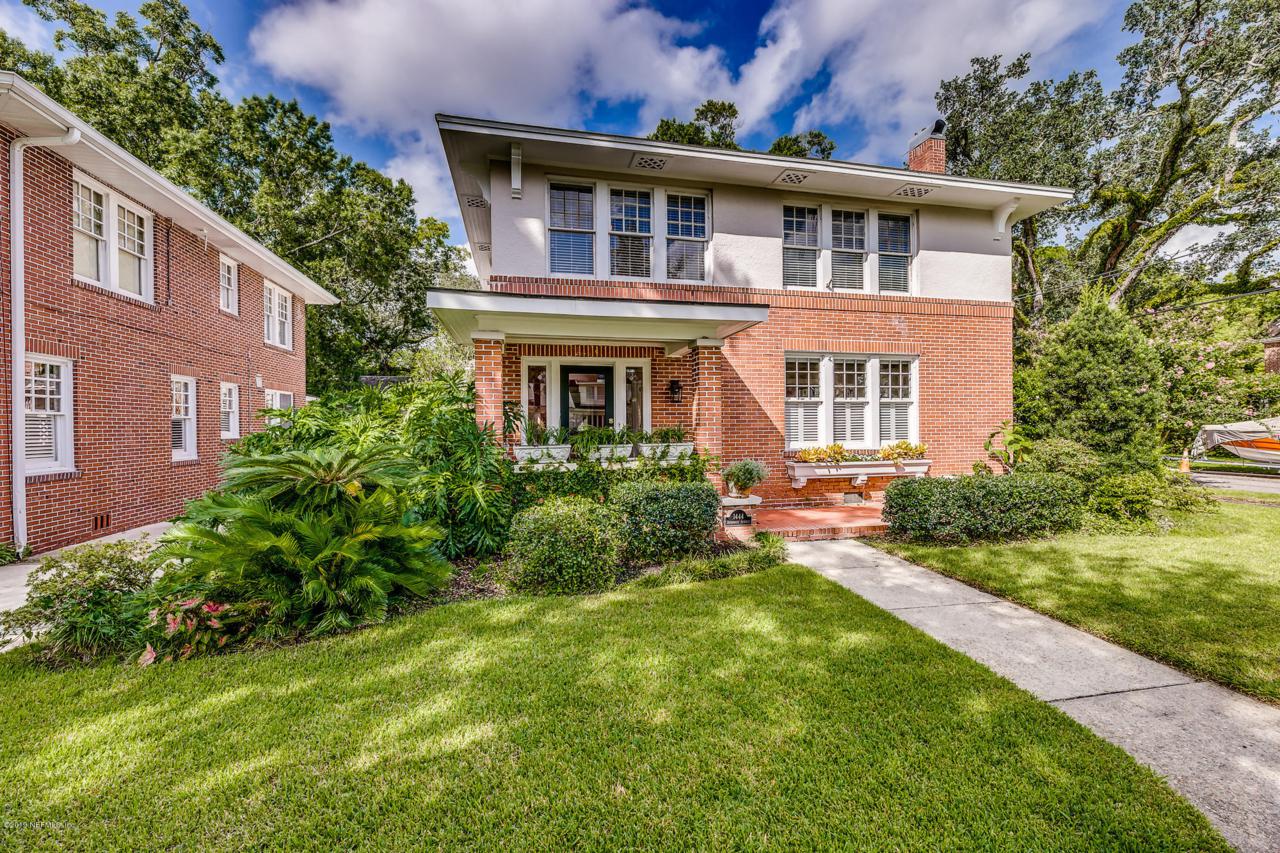 1444 Avondale Ave - Photo 1