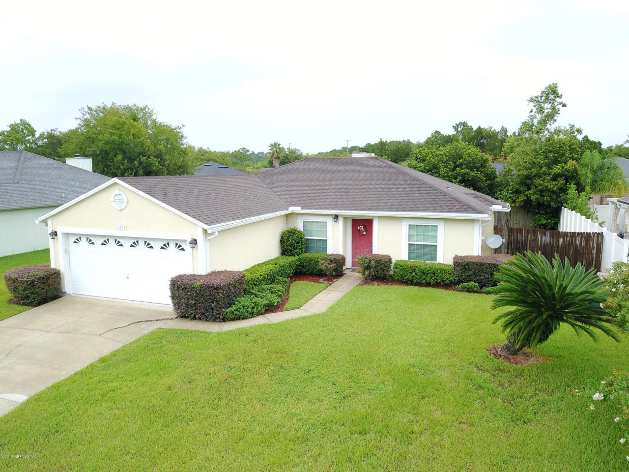 11597 Twin Oaks Dr - Photo 1
