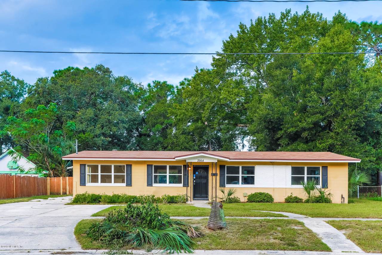 2954 Corkwood Rd - Photo 1