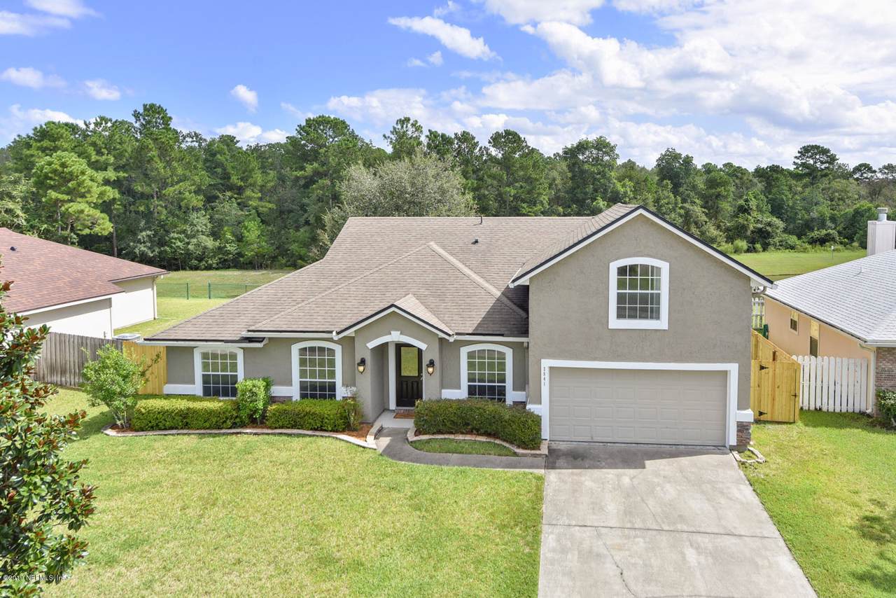 2541 Royal Pointe Dr - Photo 1