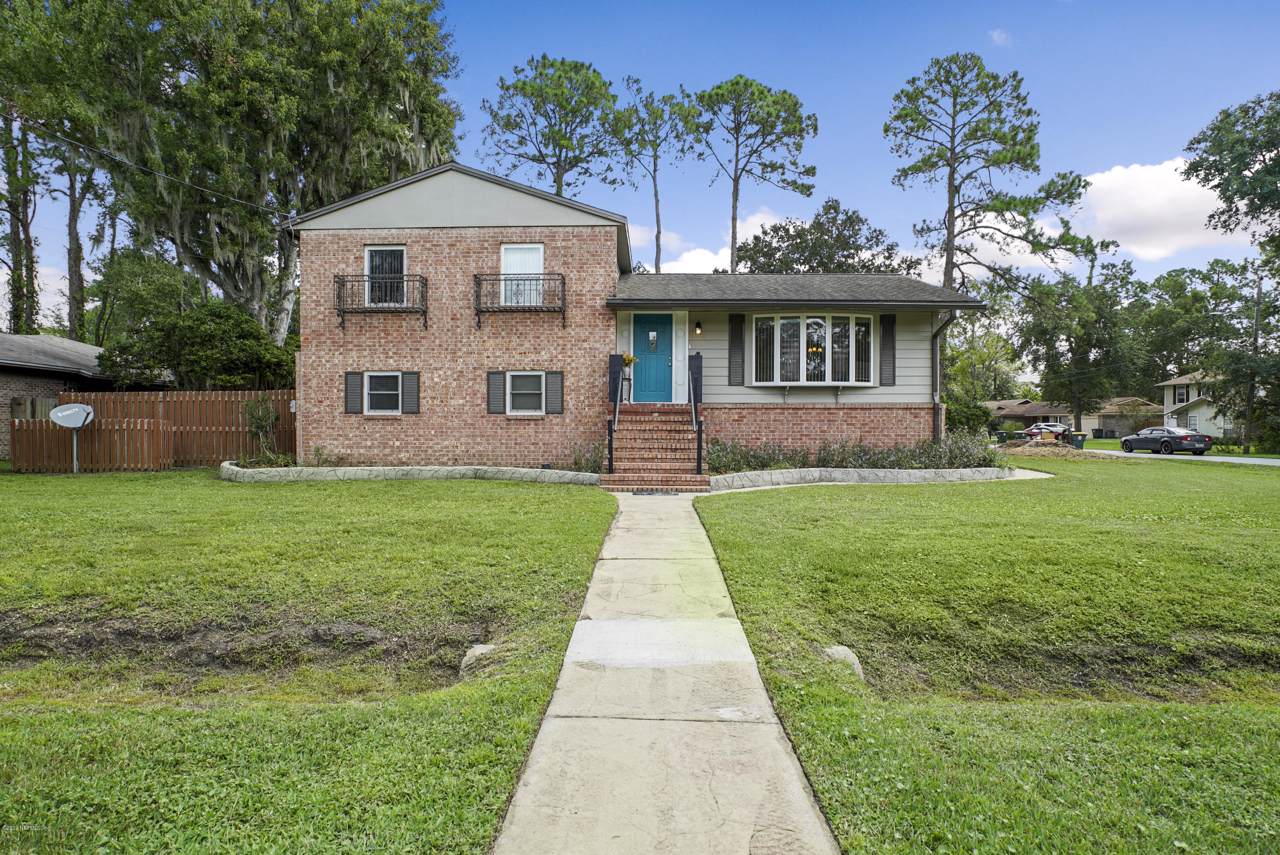 10639 Silkwood Dr - Photo 1