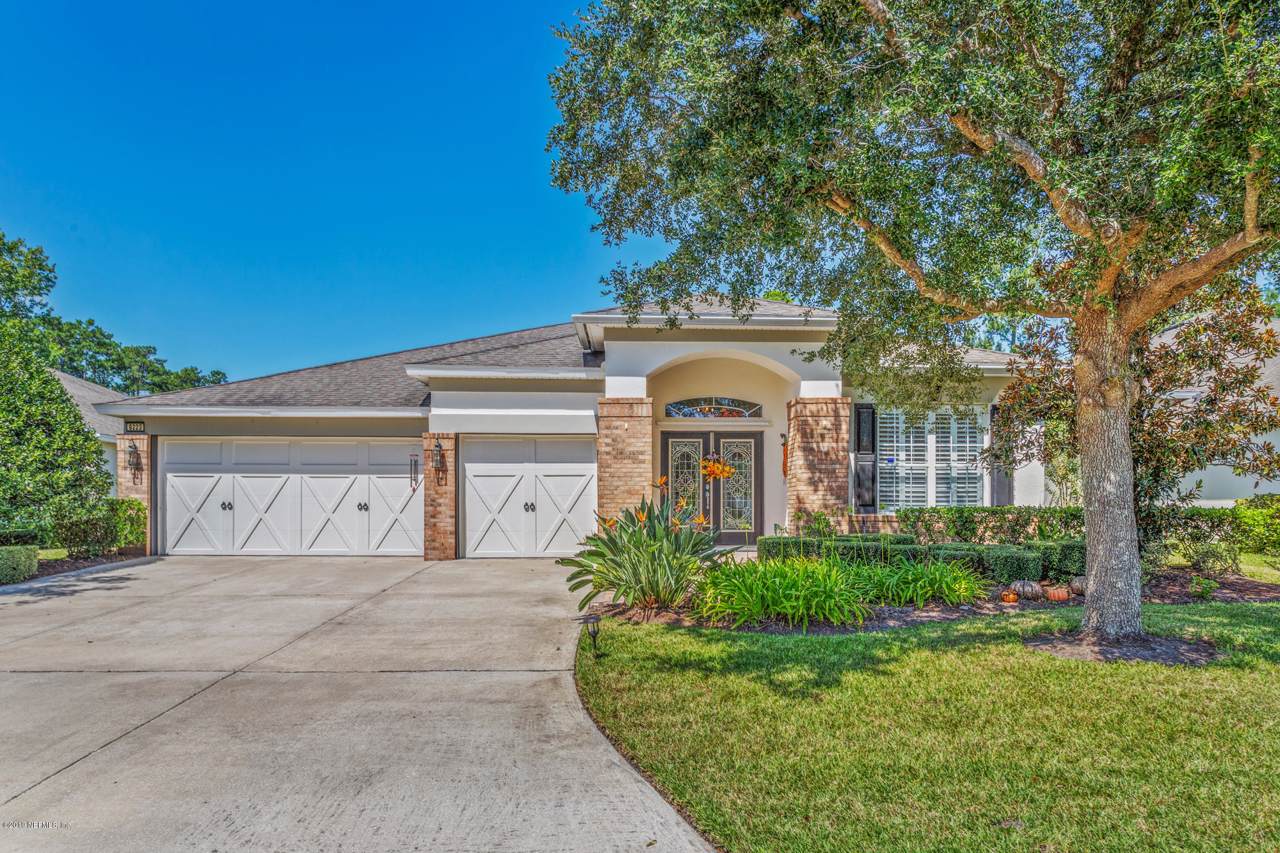 8223 Hedgewood Dr - Photo 1