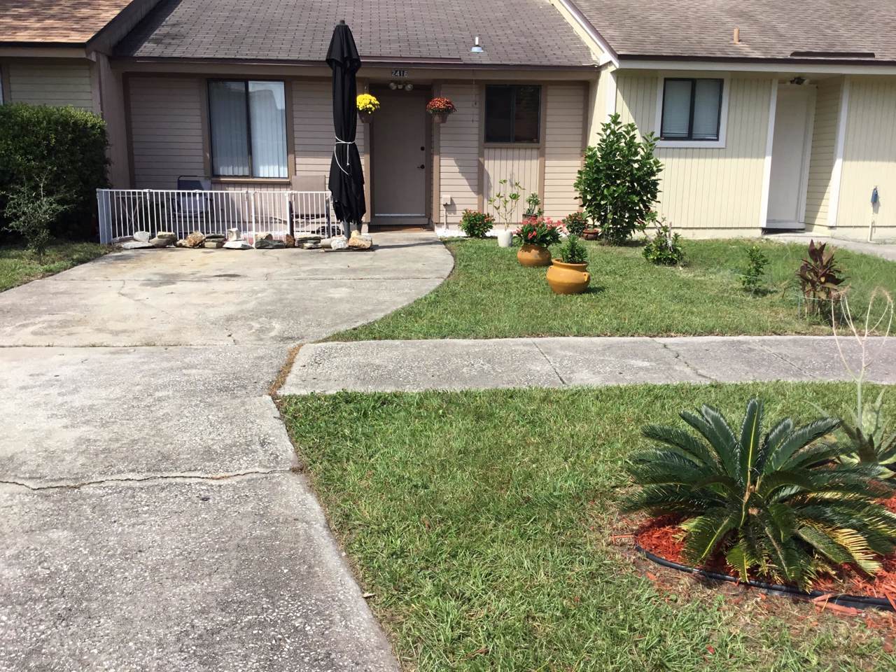 2416 Seabury Pl - Photo 1