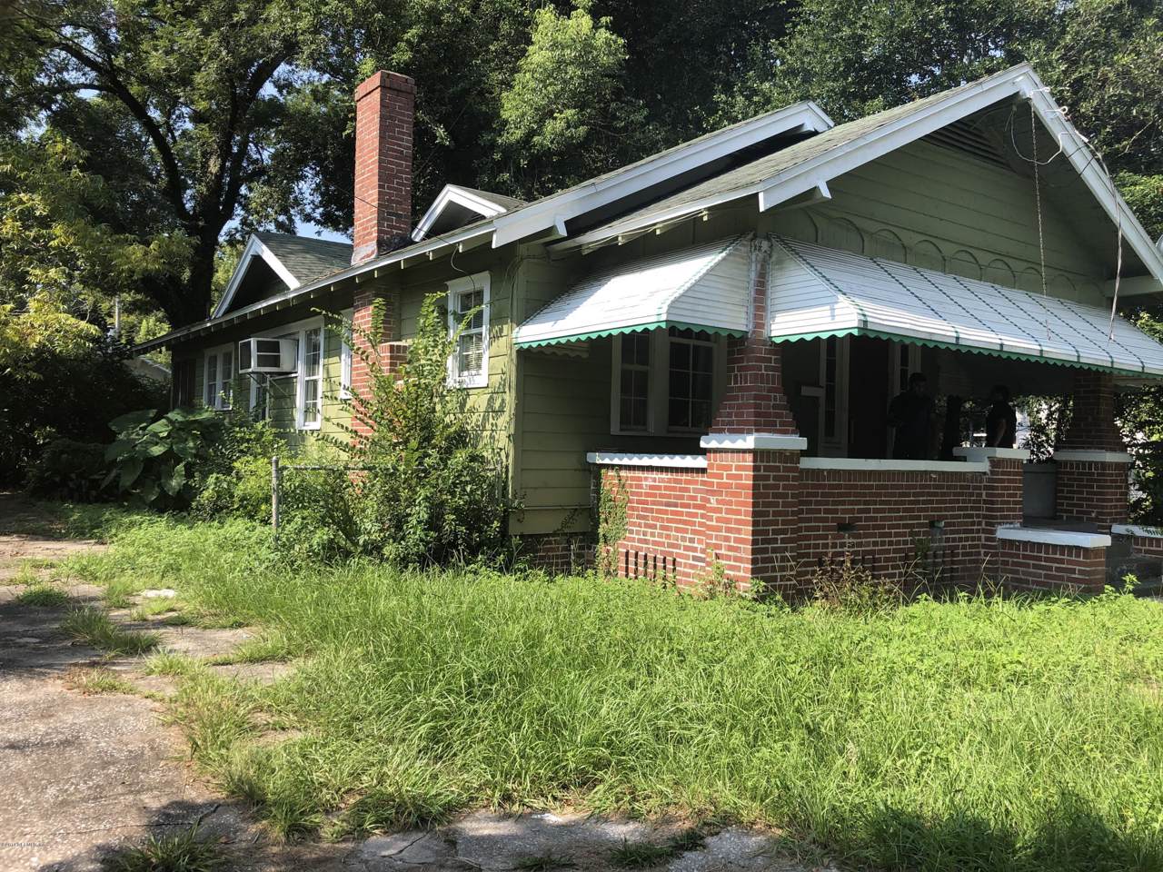 1322 24TH St - Photo 1