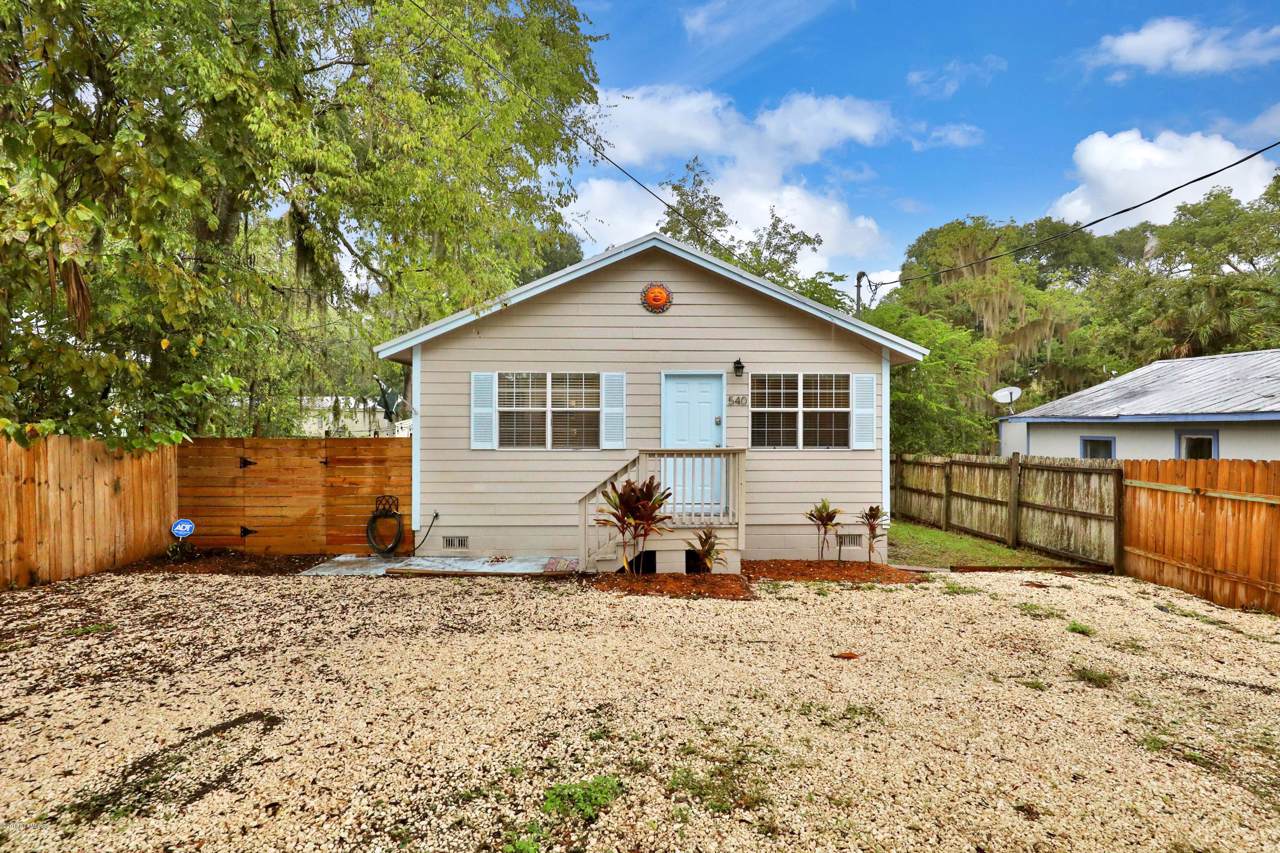 540 Christopher St - Photo 1