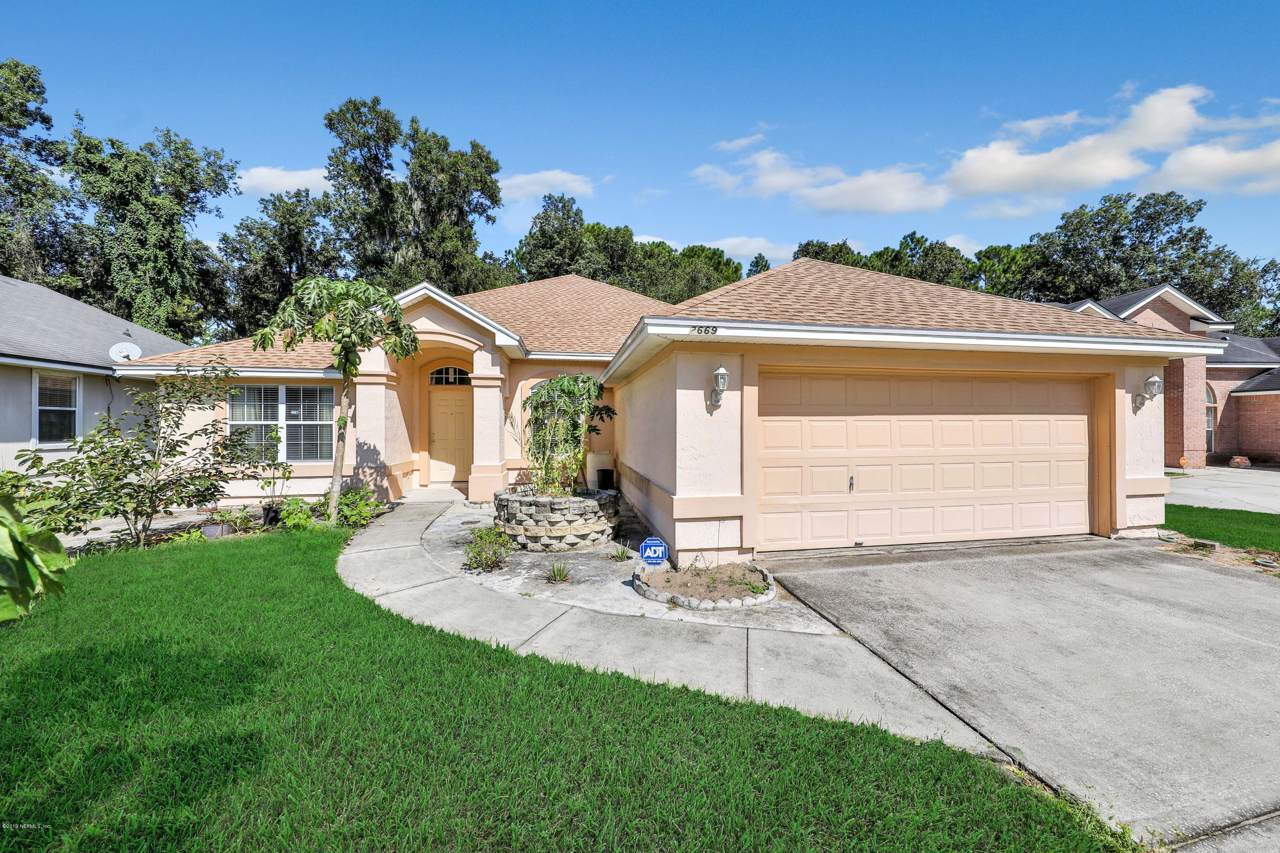 2669 Dalmation Ln - Photo 1
