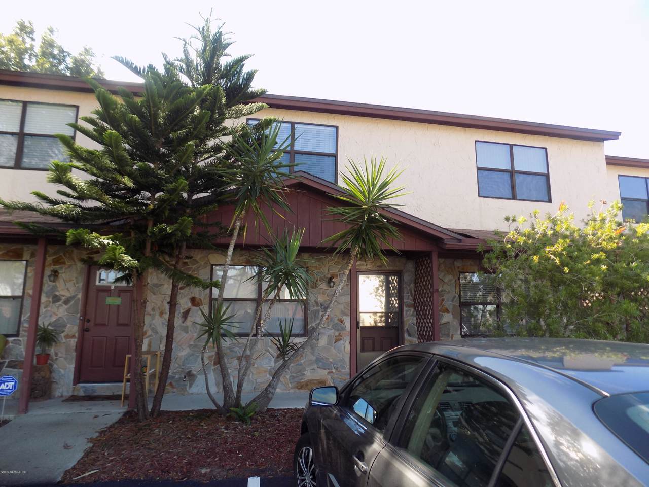10 Ponte Vedra Ct - Photo 1