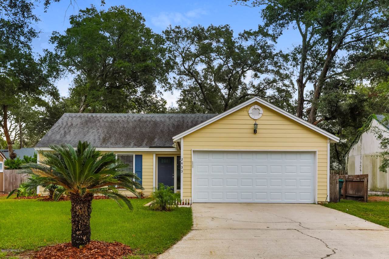 2433 Hampton Falls Dr - Photo 1