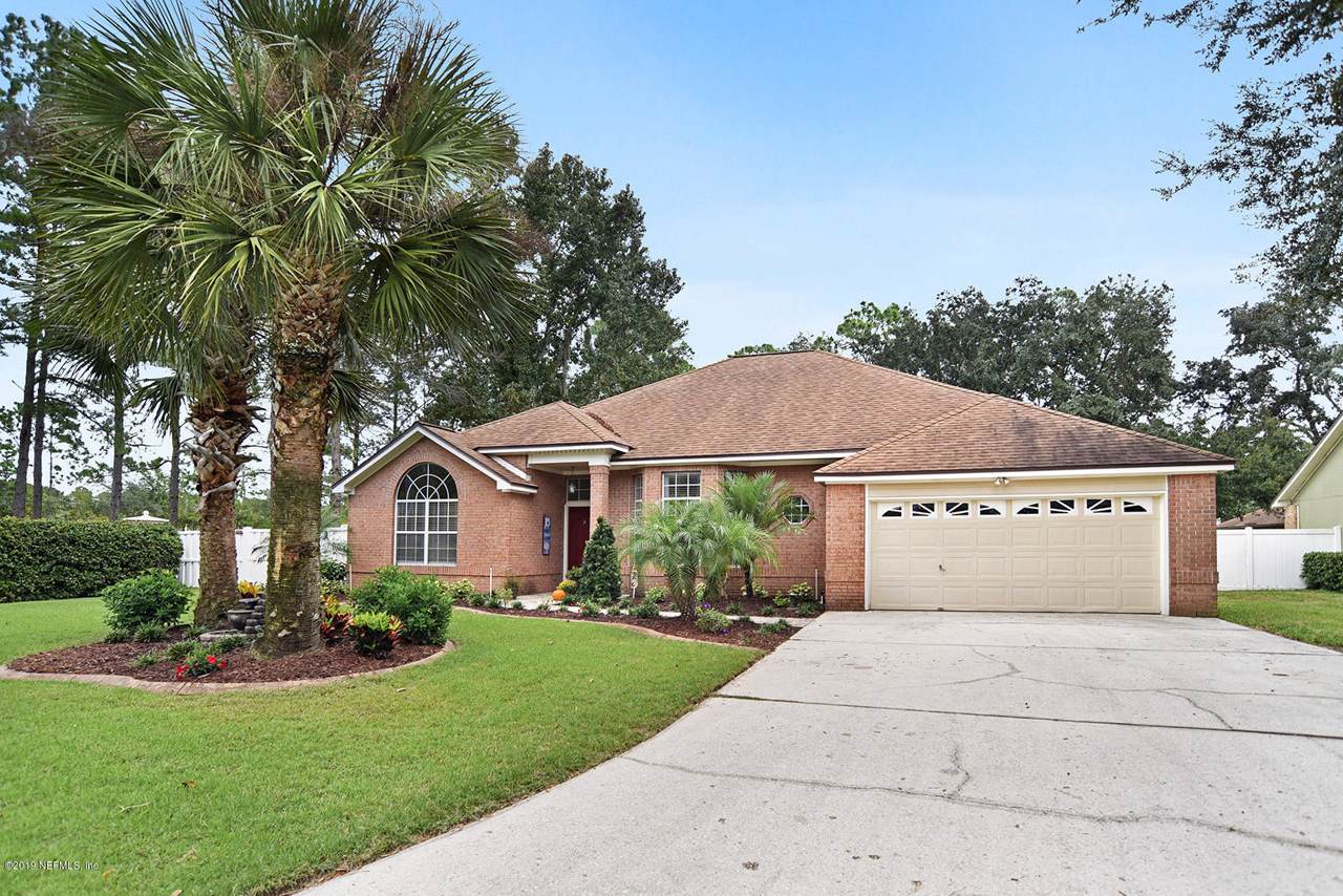 600 Hummingbird Ct - Photo 1