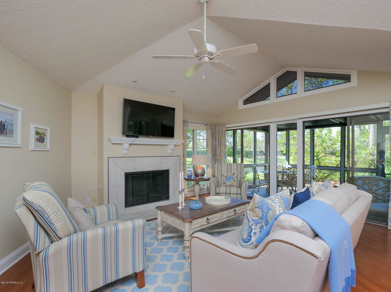 305 Quail Pointe Dr - Photo 1