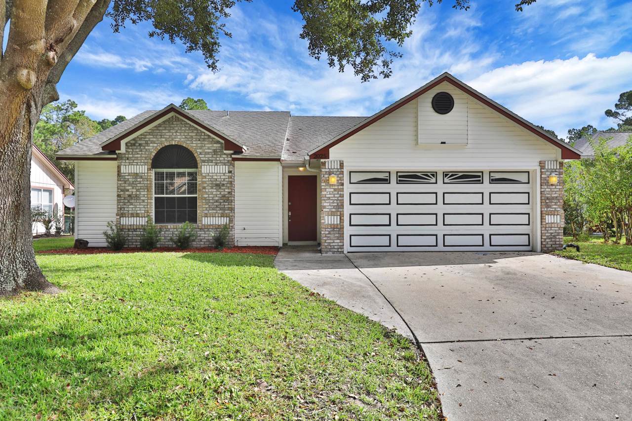 2025 St Martins Dr - Photo 1