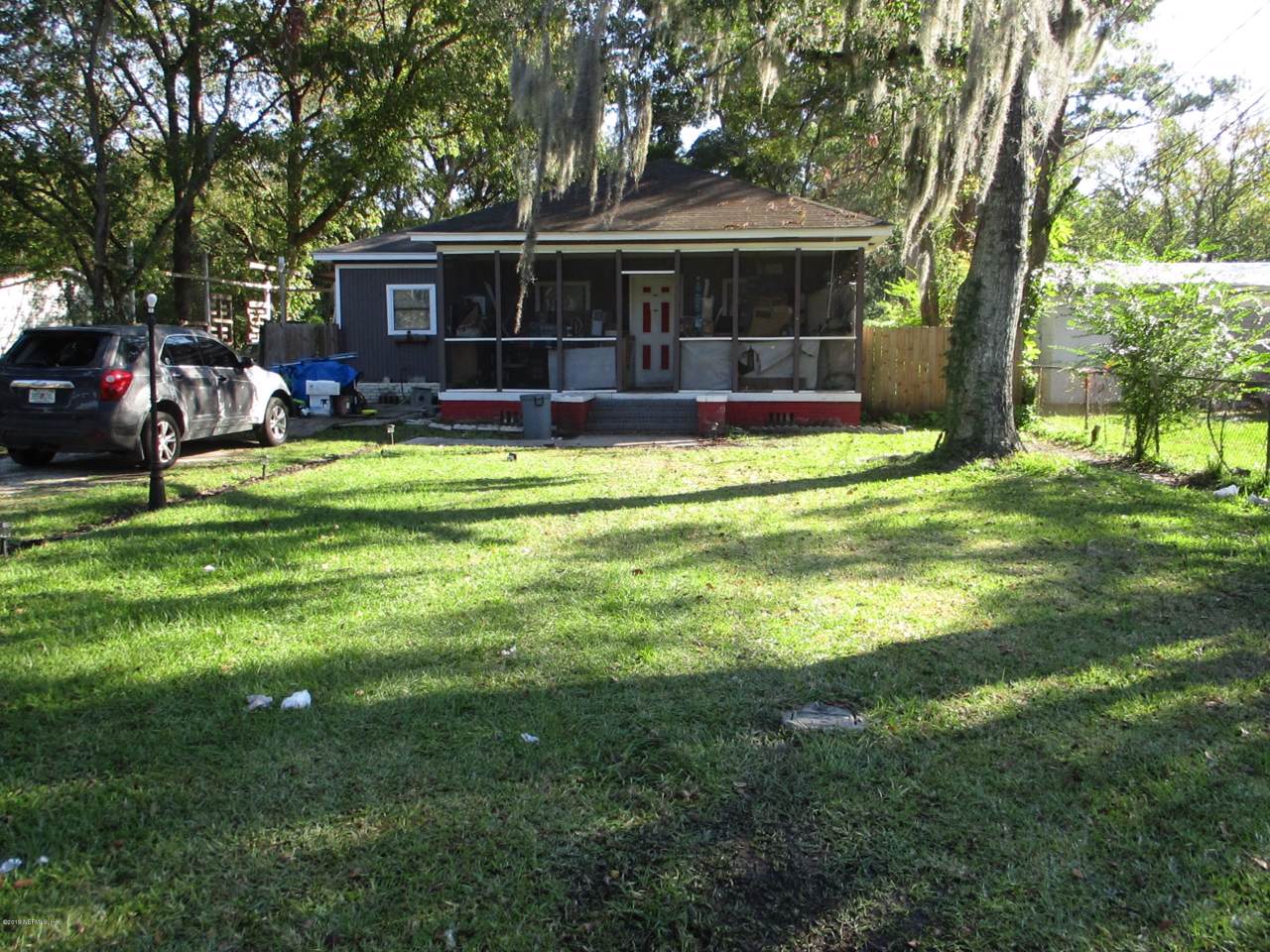 227 St Andrews St - Photo 1