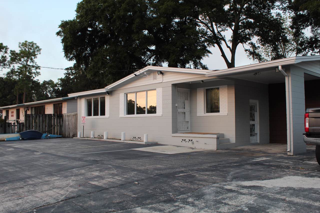 1906 University Blvd - Photo 1
