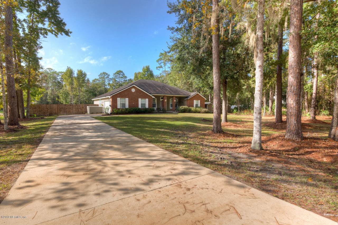 389 Maranda Dr - Photo 1