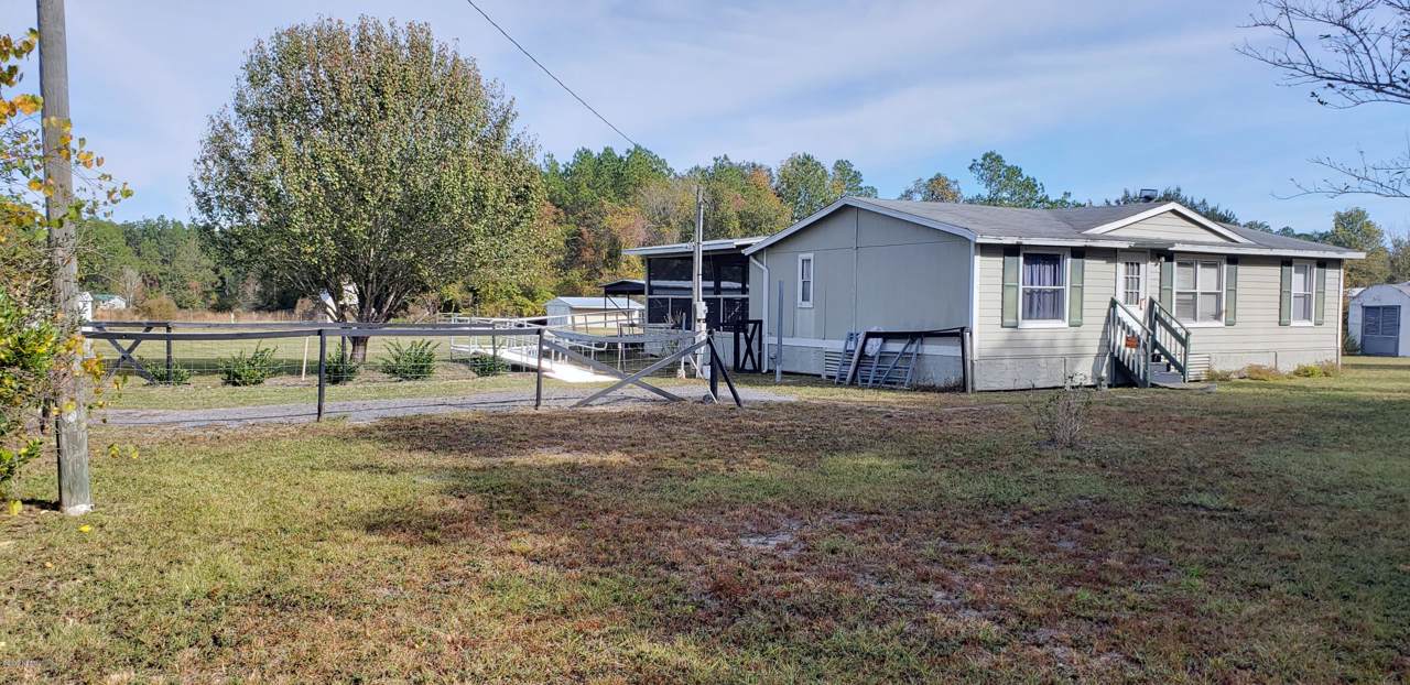 12855 76TH Pl - Photo 1