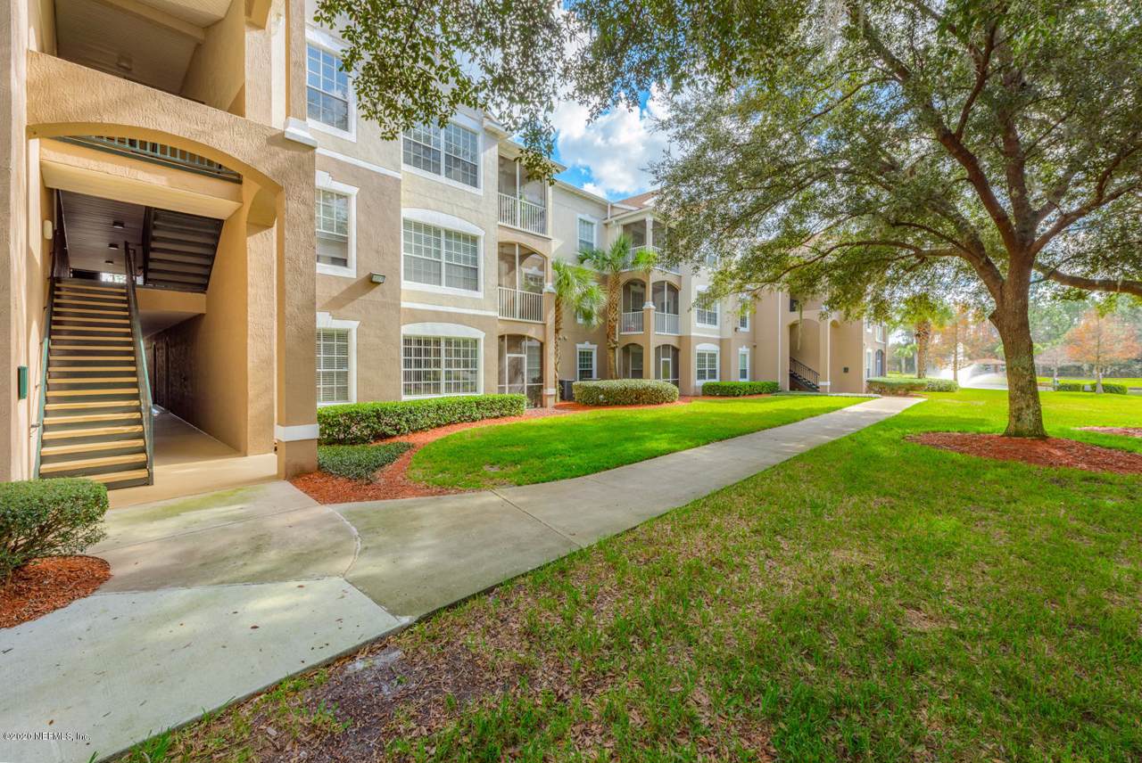 10550 Baymeadows Rd - Photo 1