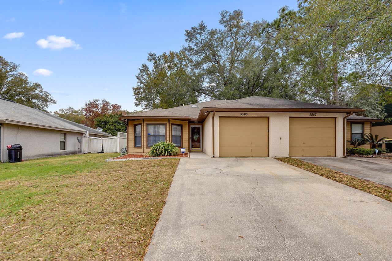 5565 Pinebay Cir - Photo 1