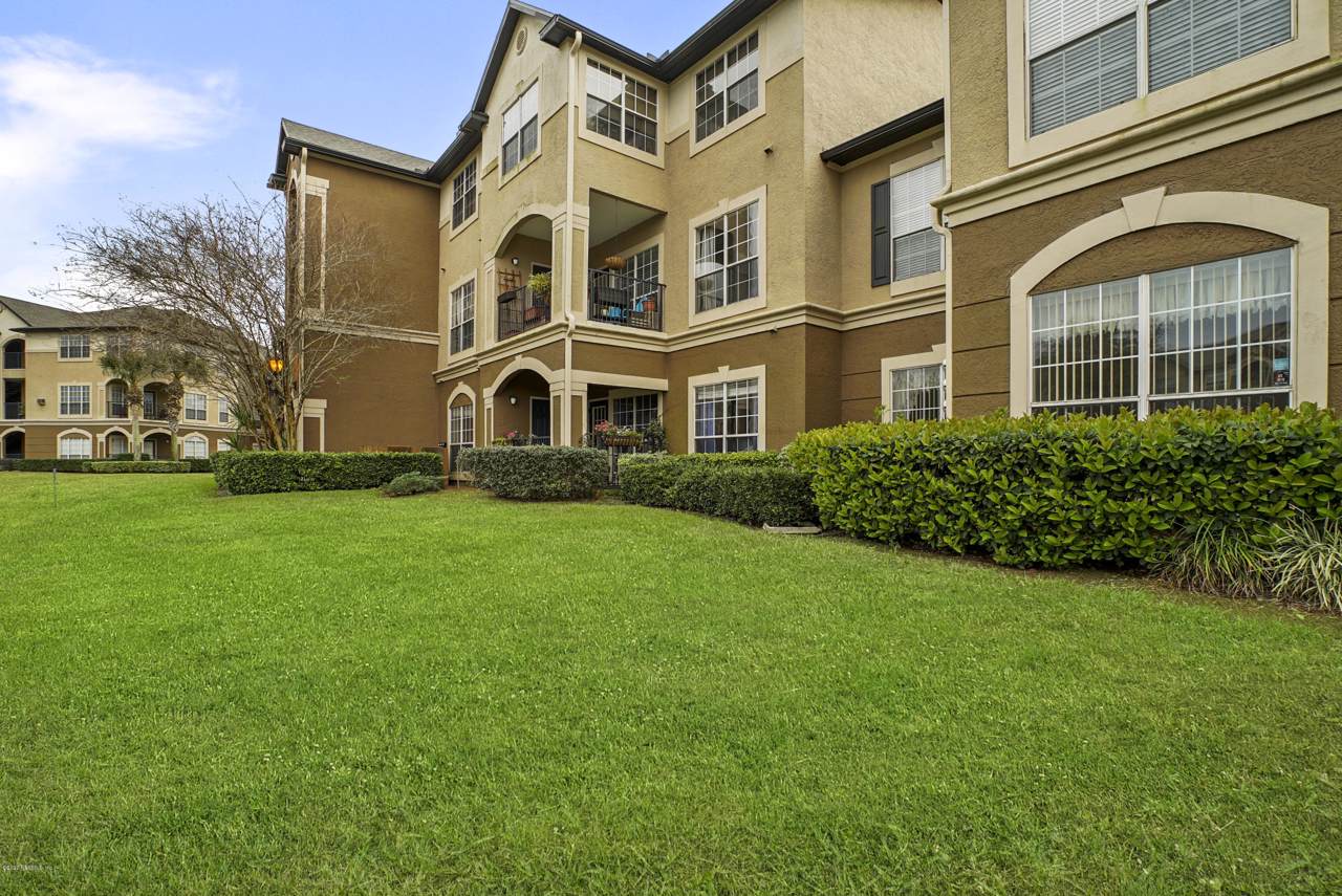 10961 Burnt Mill Rd - Photo 1
