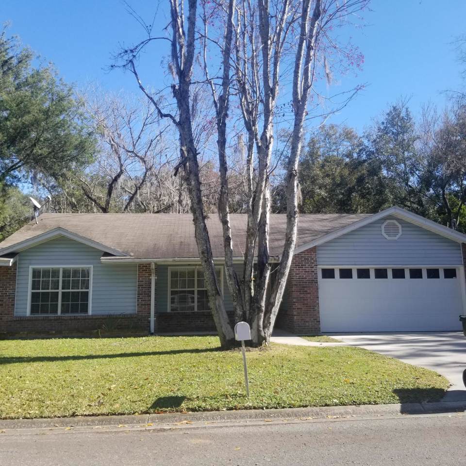 301 Tucker St - Photo 1
