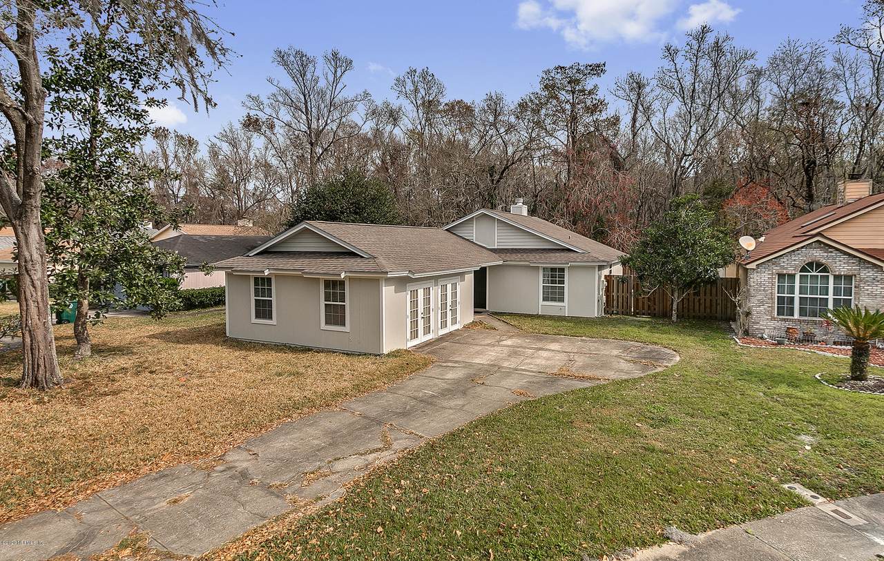 8265 Lake Woodbourne Dr - Photo 1