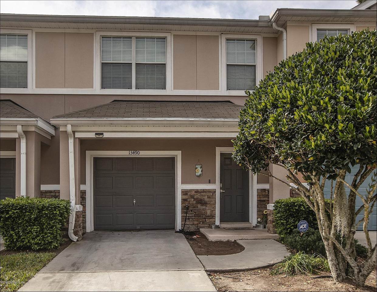 13490 Essence Ct - Photo 1