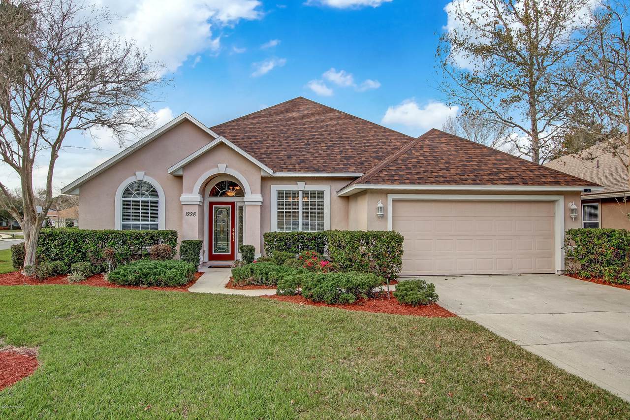 1228 Paradise Pond Rd - Photo 1