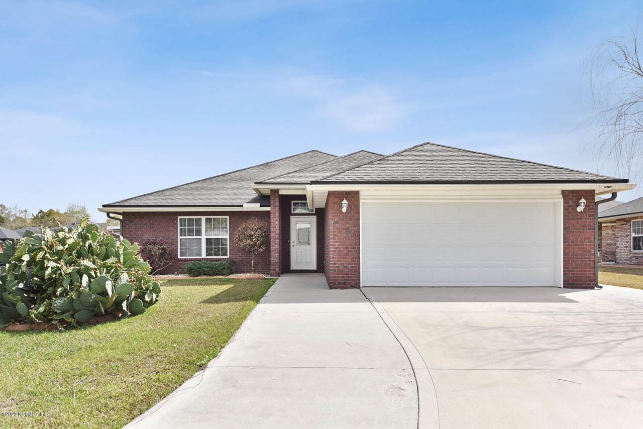 45174 Weaver Cir - Photo 1