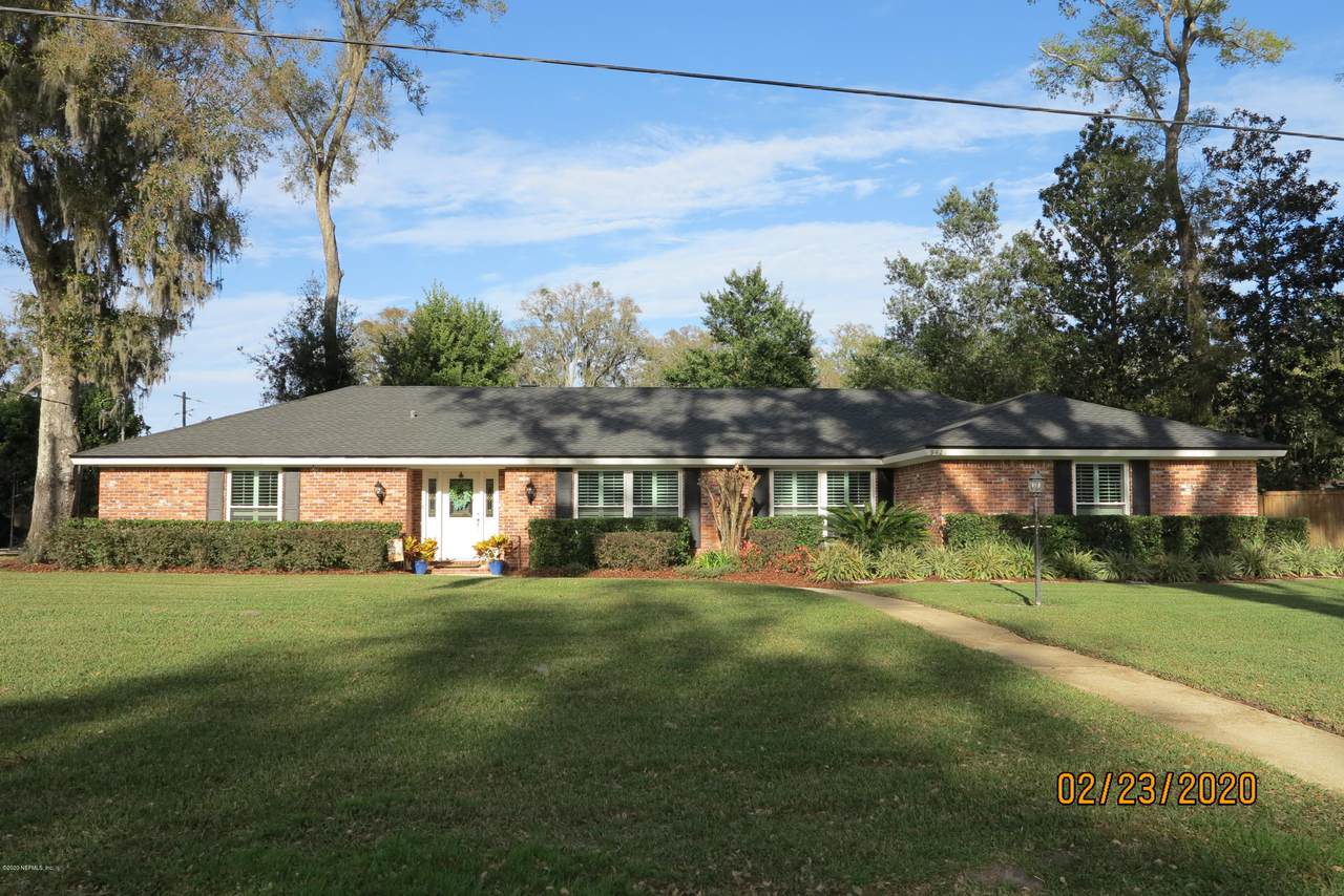 9421 Woodhaven Rd - Photo 1