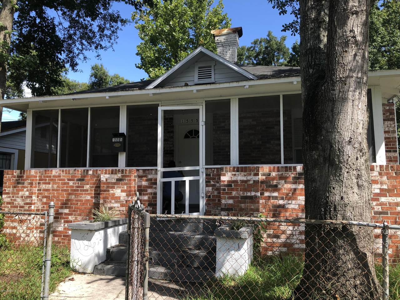 1555 6TH St - Photo 1