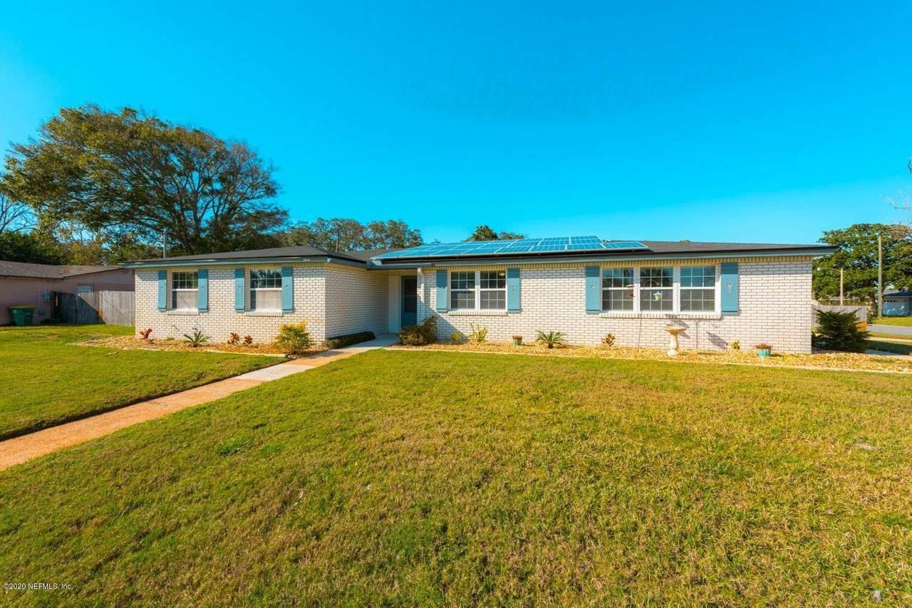 2010 Oak Grove Cir - Photo 1