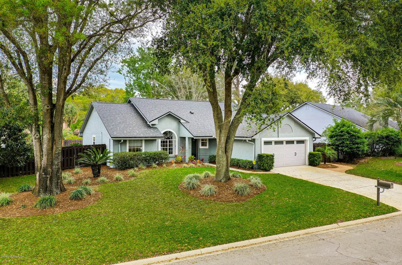 2119 Lady Di Ln - Photo 1