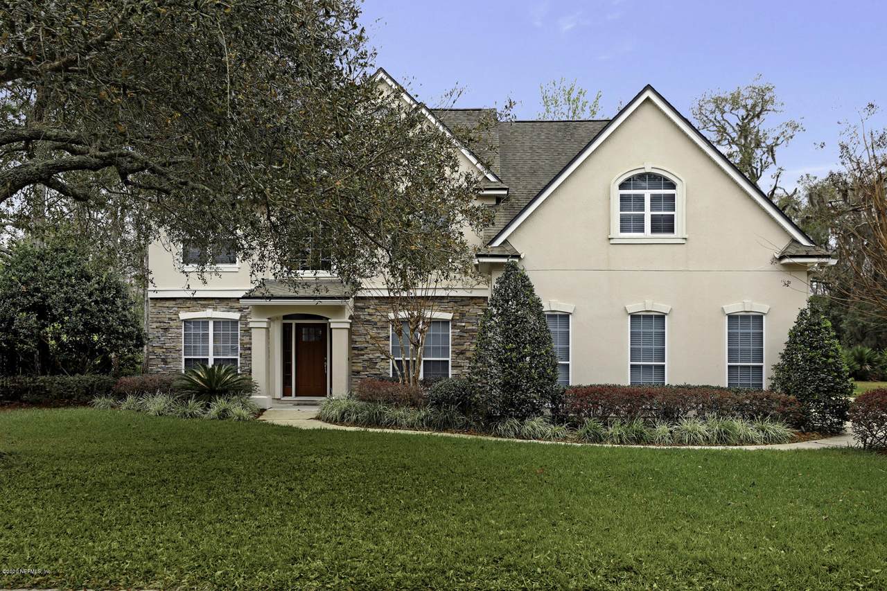 424 Lakewood Run Dr - Photo 1