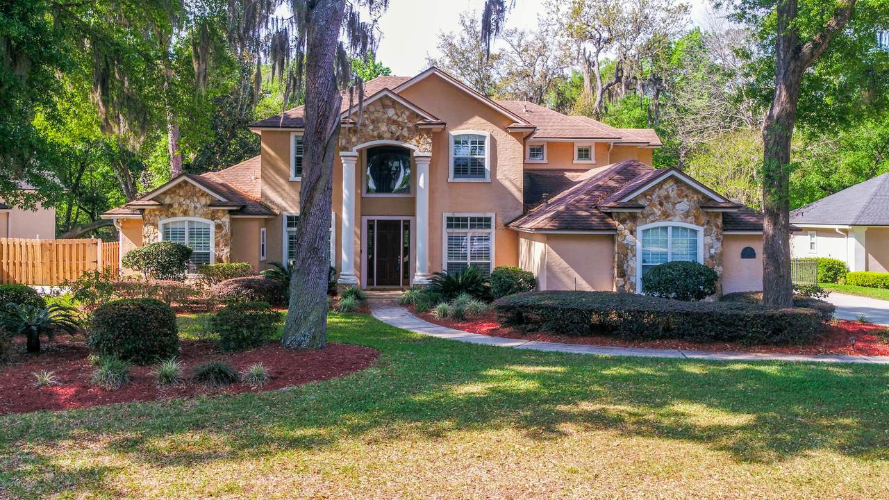 1160 Mill Creek Dr - Photo 1