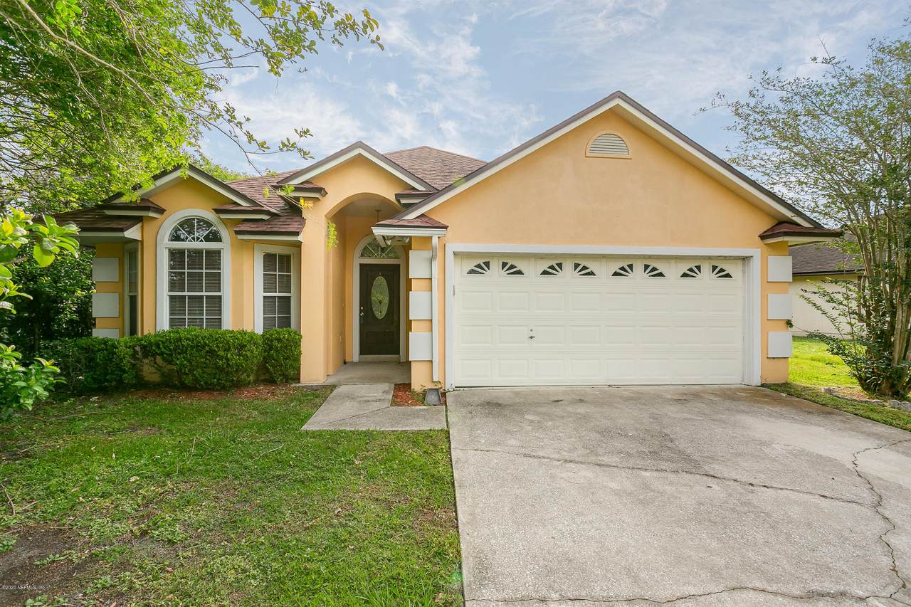 1580 Beecher Ln - Photo 1