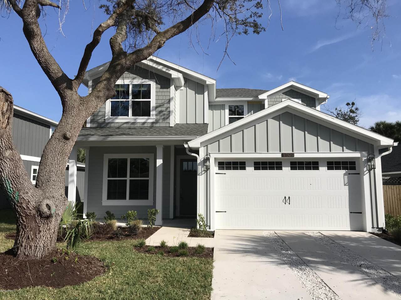1709 Riley St - Photo 1