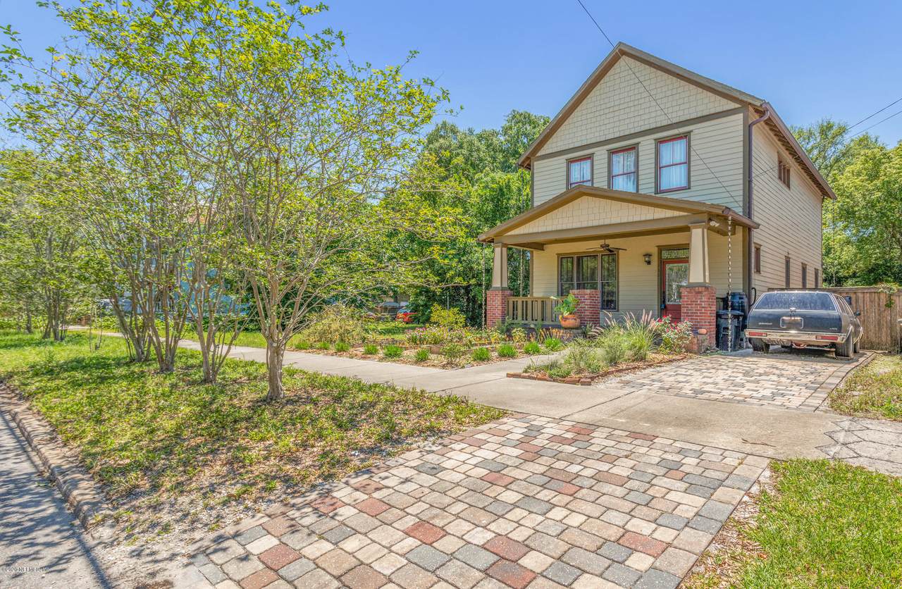 330 5th St - Photo 1
