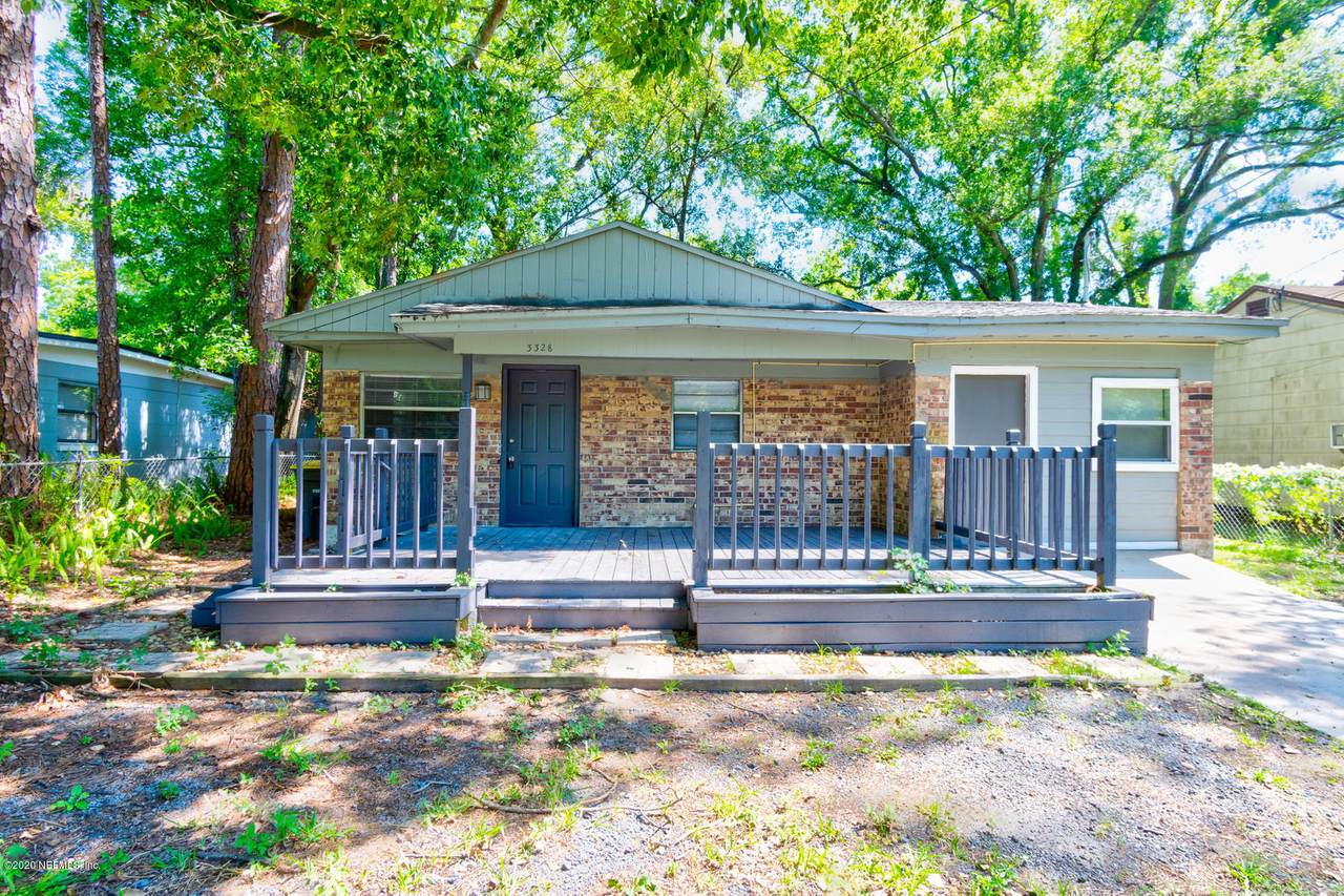 3328 Gilmore St - Photo 1