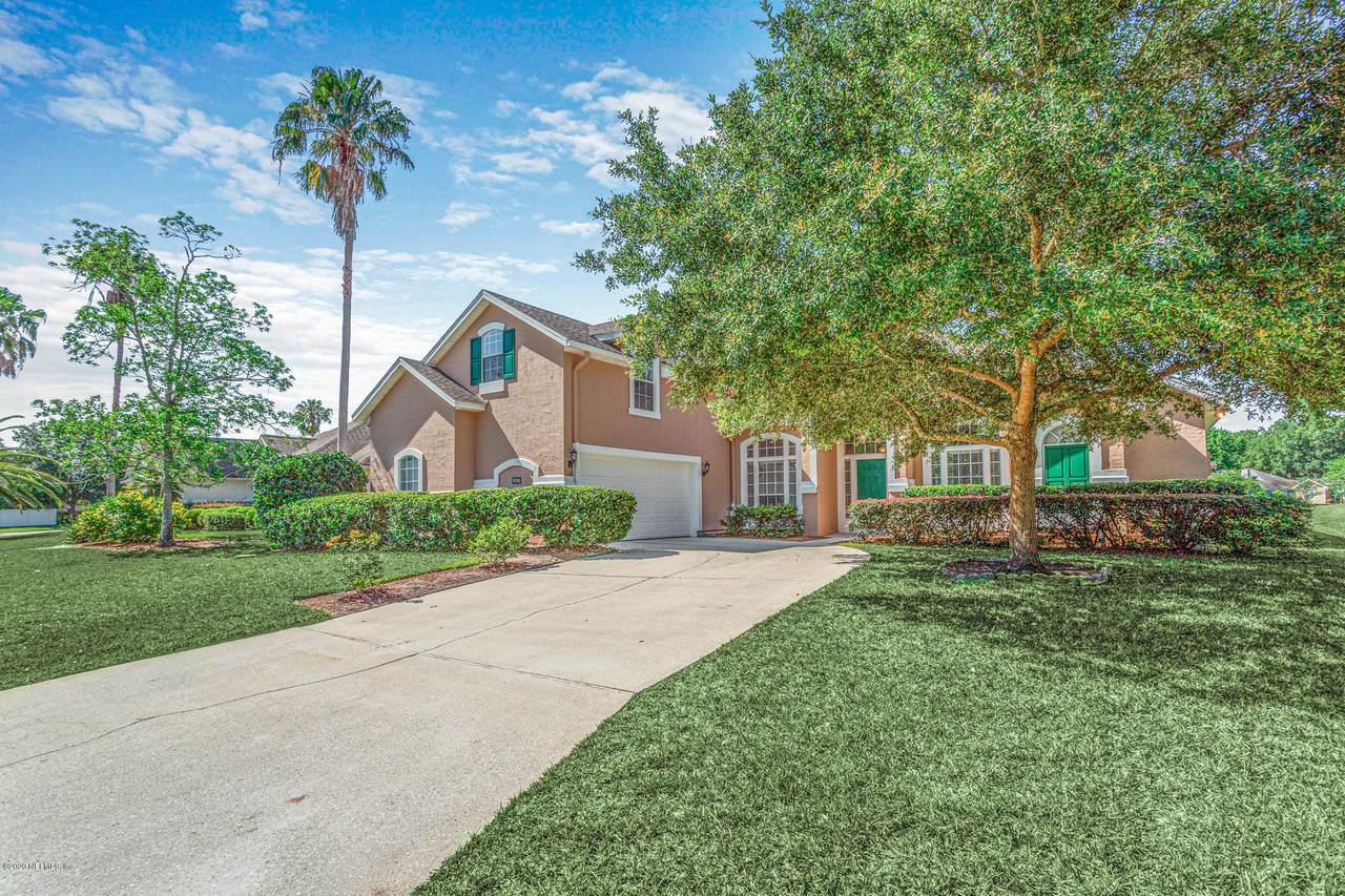 996 Blackberry Ln - Photo 1