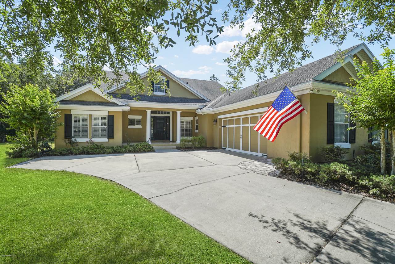 1316 Chelsey Cir - Photo 1