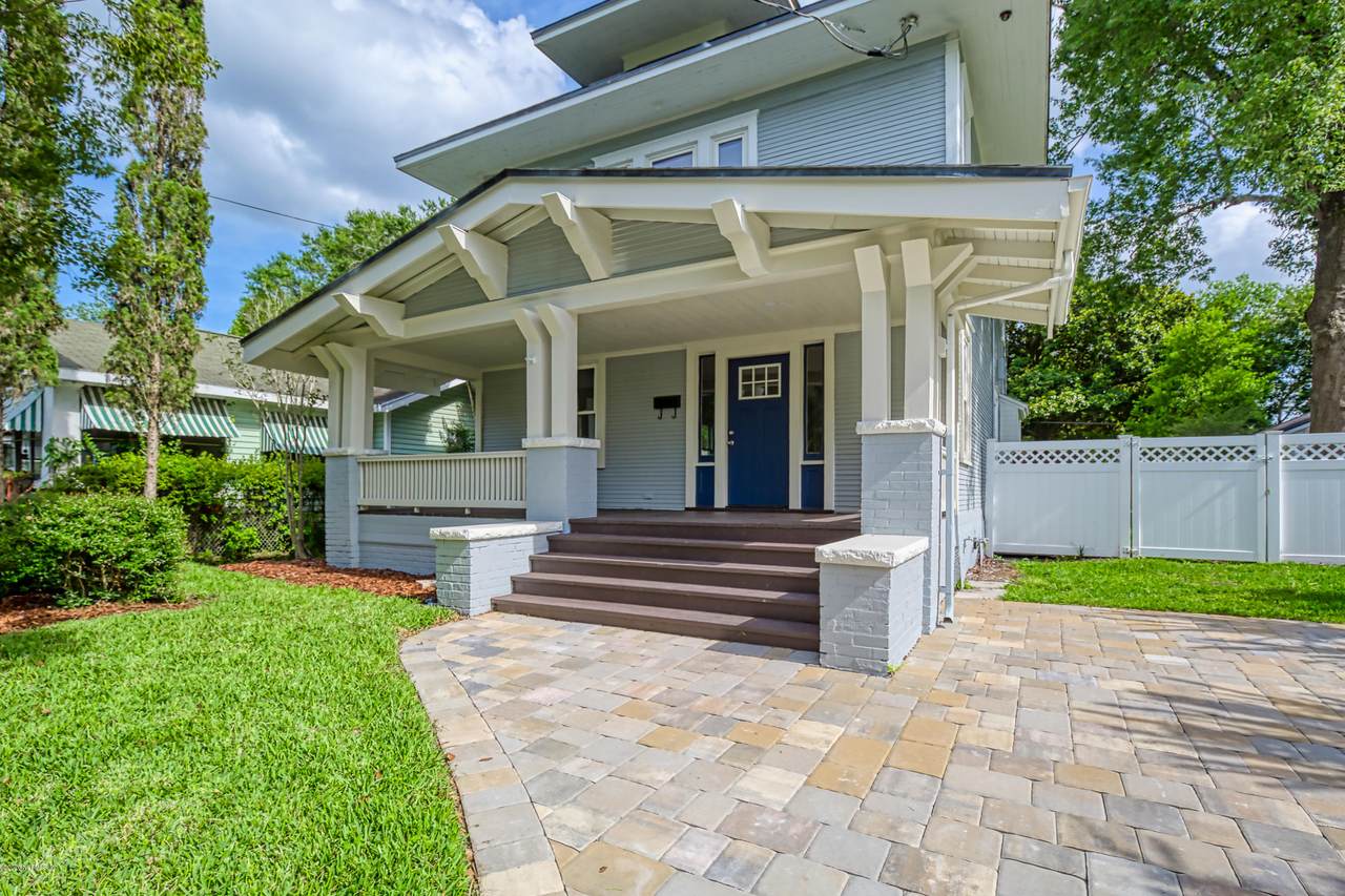2816 College St - Photo 1