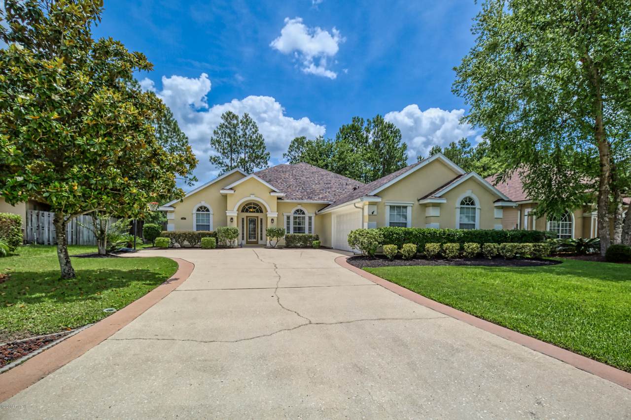 916 Mayapple Ter - Photo 1