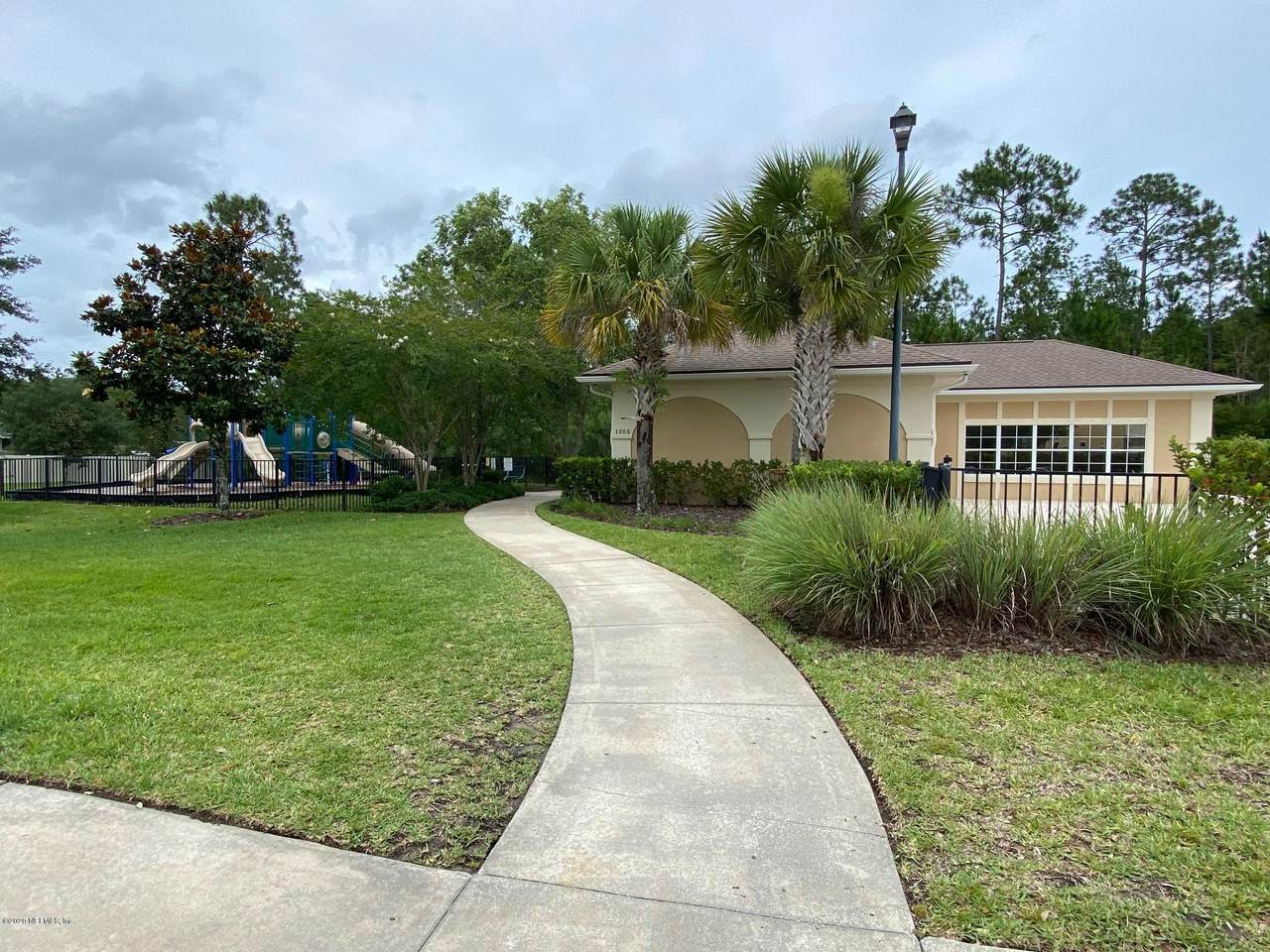 513 Golden Lake Loop - Photo 1
