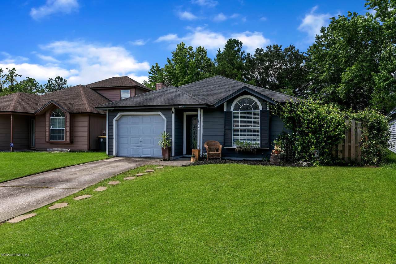 6738 Long Meadow Cir - Photo 1