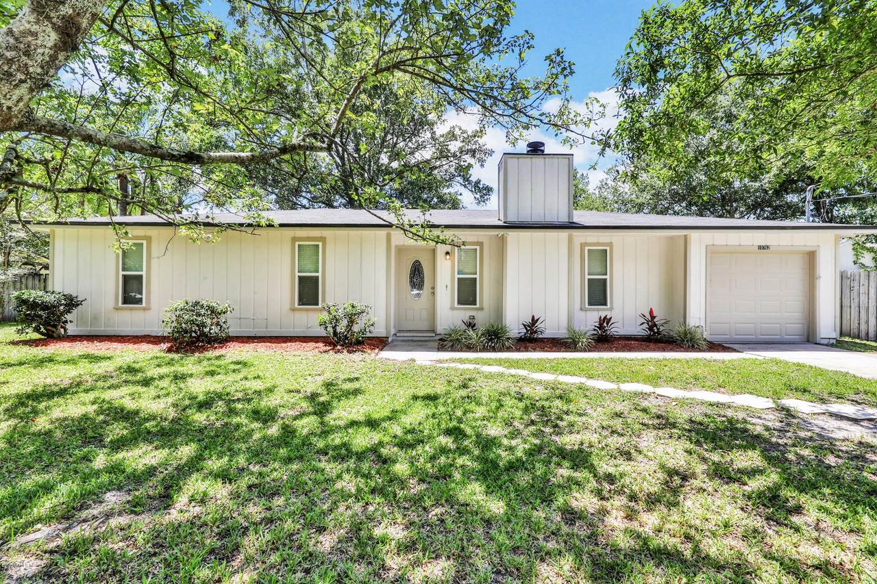 10762 Spurs Ct - Photo 1