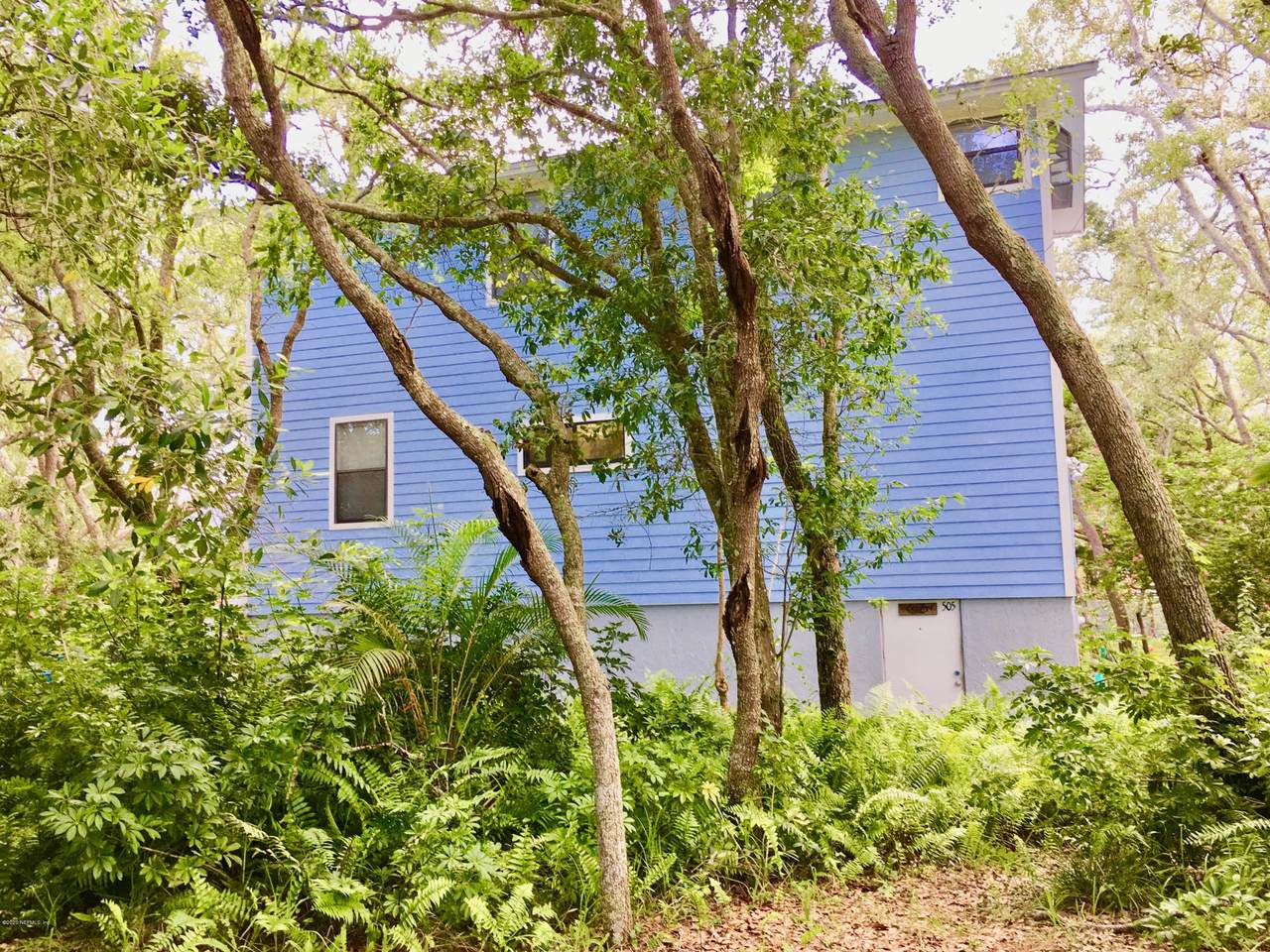505 20TH St - Photo 1