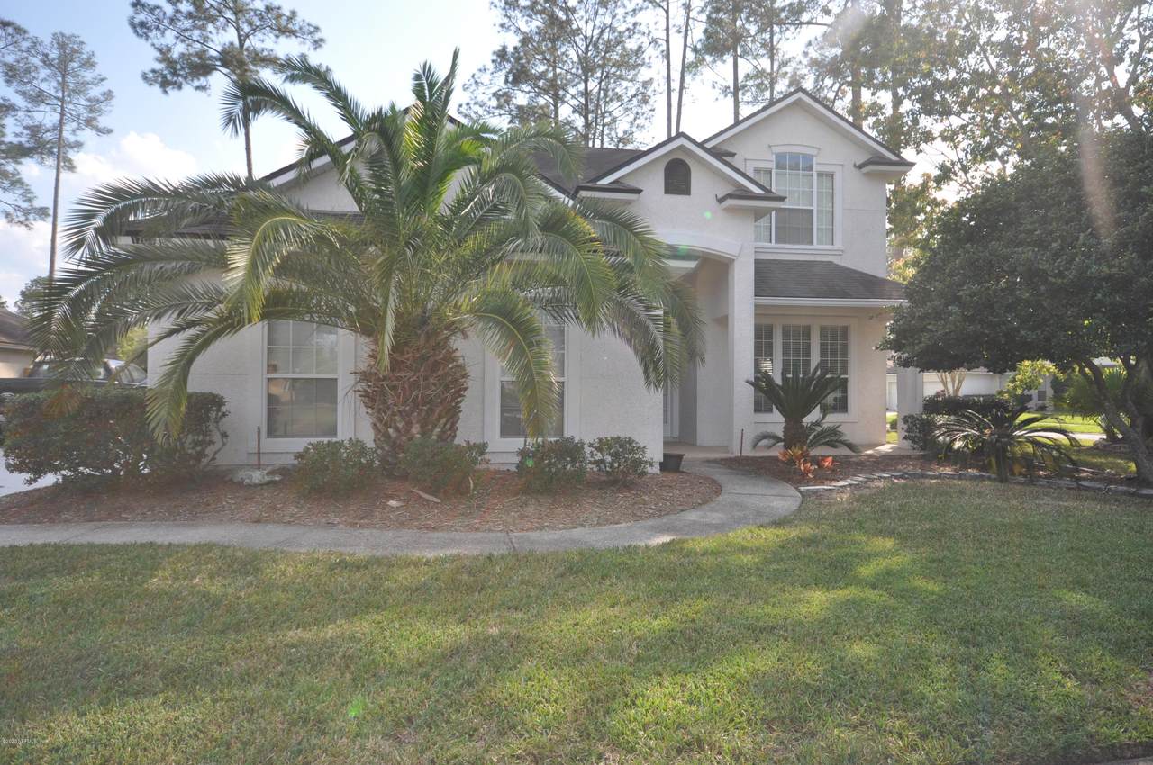 1704 Secluded Woods Way - Photo 1