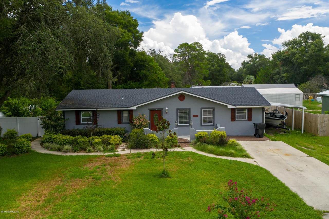 655 Pointview Rd - Photo 1
