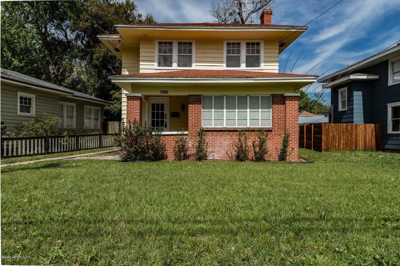 2589 College St - Photo 1