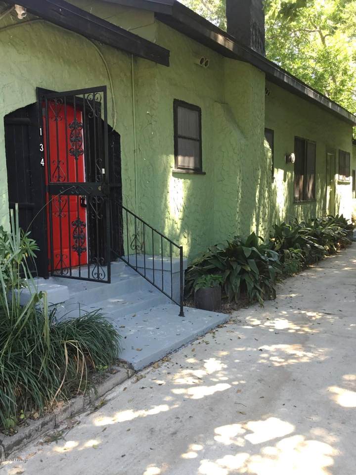 134 23RD St - Photo 1