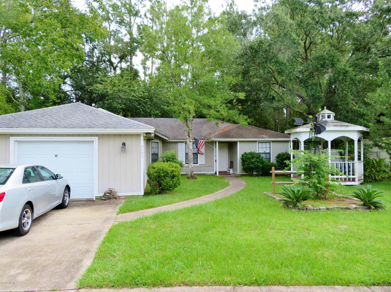 9582 Villiers Dr - Photo 1